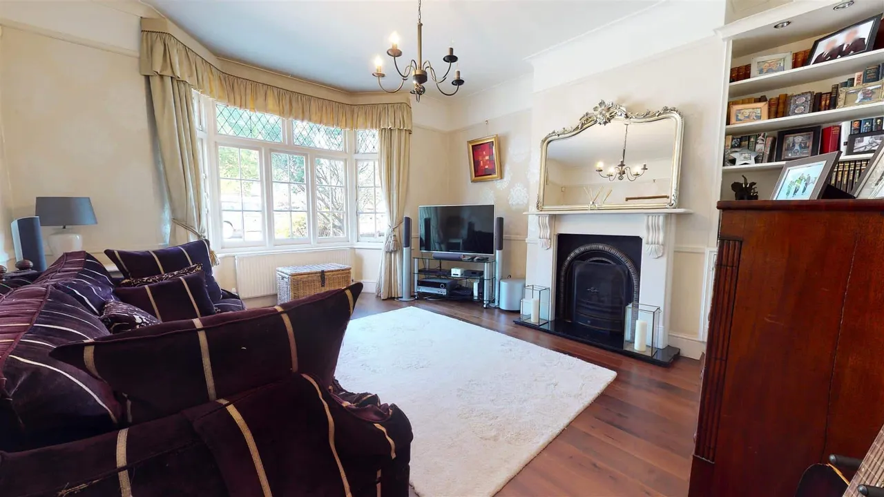 Monkhams Lane, Woodford Green, photo 3