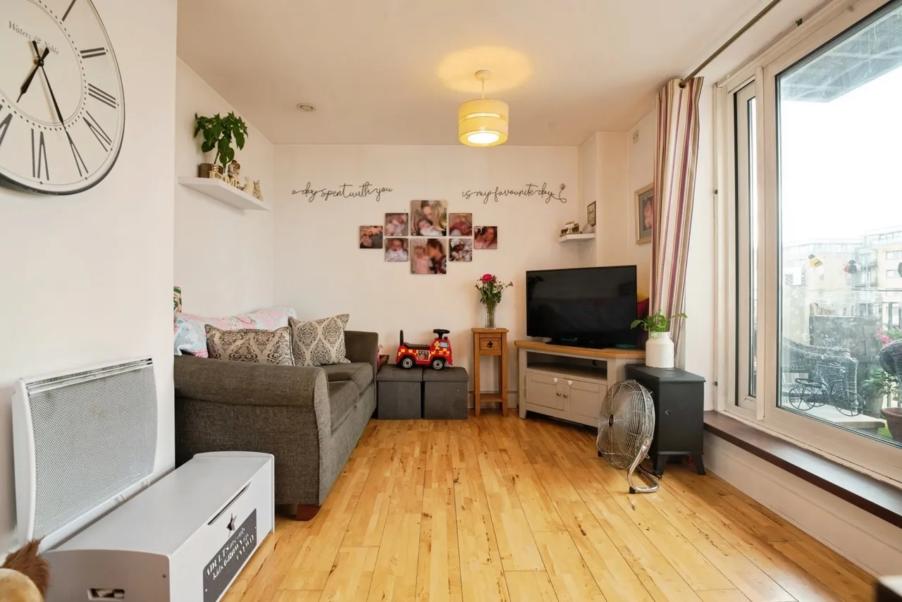 Eddystone House, Ferry Court, Cardiff, South Glamorgan, CF11, photo 3
