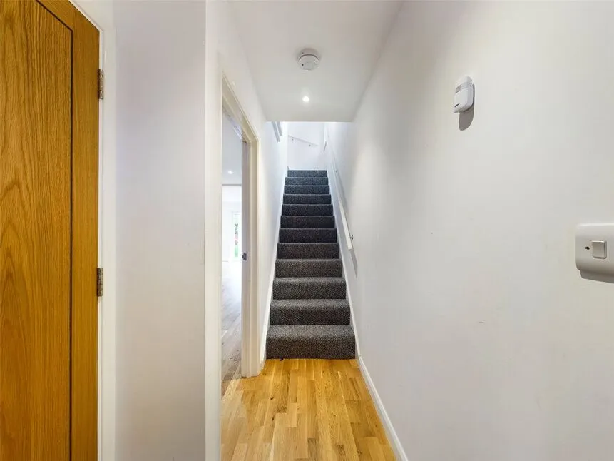 Grover Gardens, Romford, RM5, photo 2