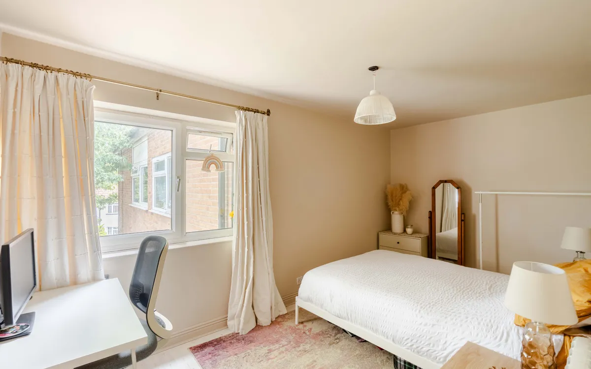 Walker Court, Mangotsfield, BS16, photo 10