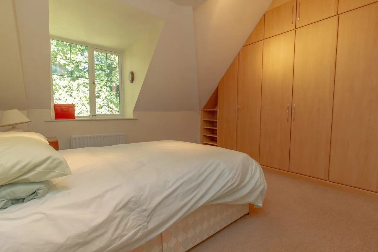 Flat 6, Greenwood Manor Church Road, Fleet, GU51 4NA, photo 6