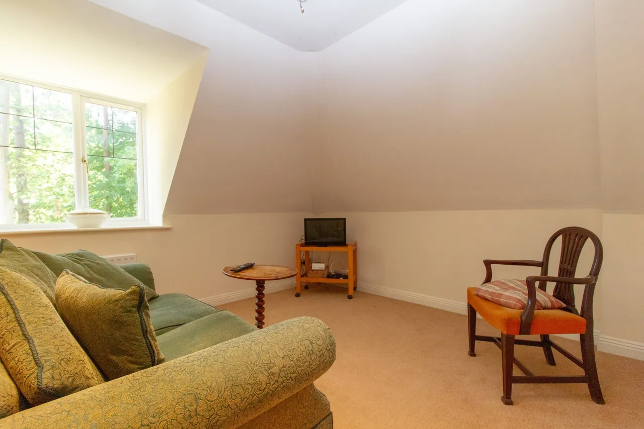 Flat 6, Greenwood Manor Church Road, Fleet, GU51 4NA, photo 4