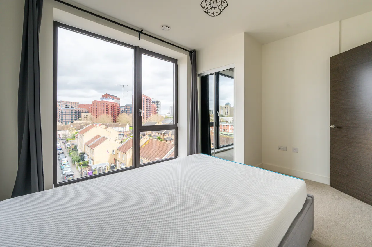 Flat 404, Barrell Makers House, 40 Blair Street, London, photo 6