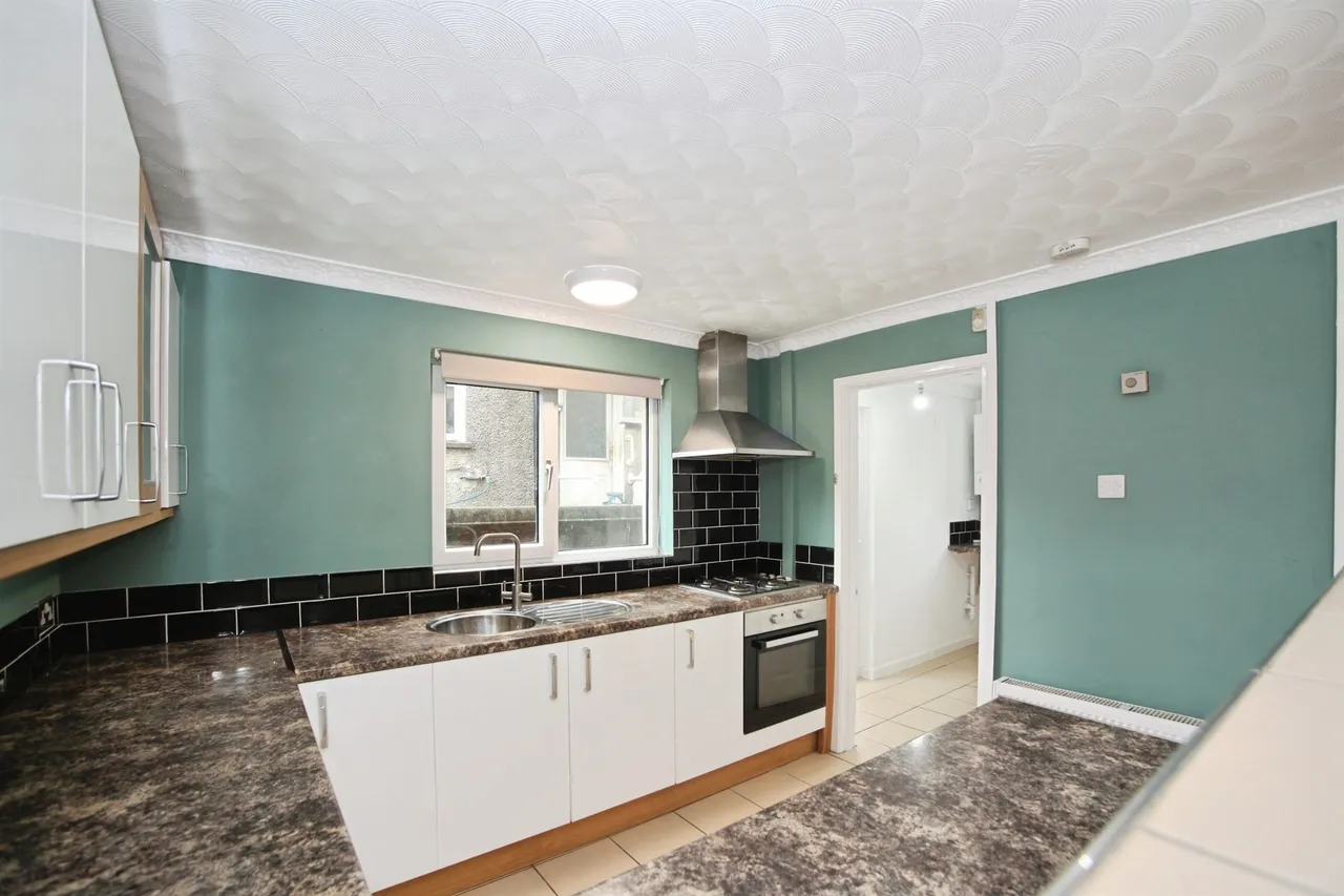 Heol Celyn Pontypridd, CF38, photo 13