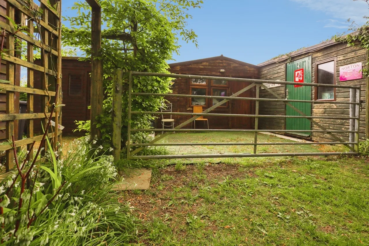 Battle Road, Dallington, TN21, photo 21