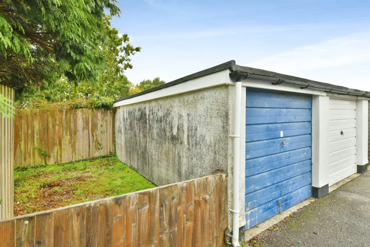 Gordon Court, Saltash, PL12, photo 8