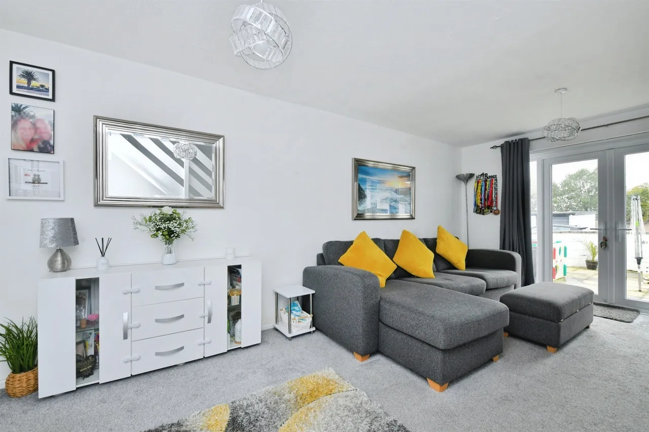 Gordon Court, Saltash, PL12, photo 18