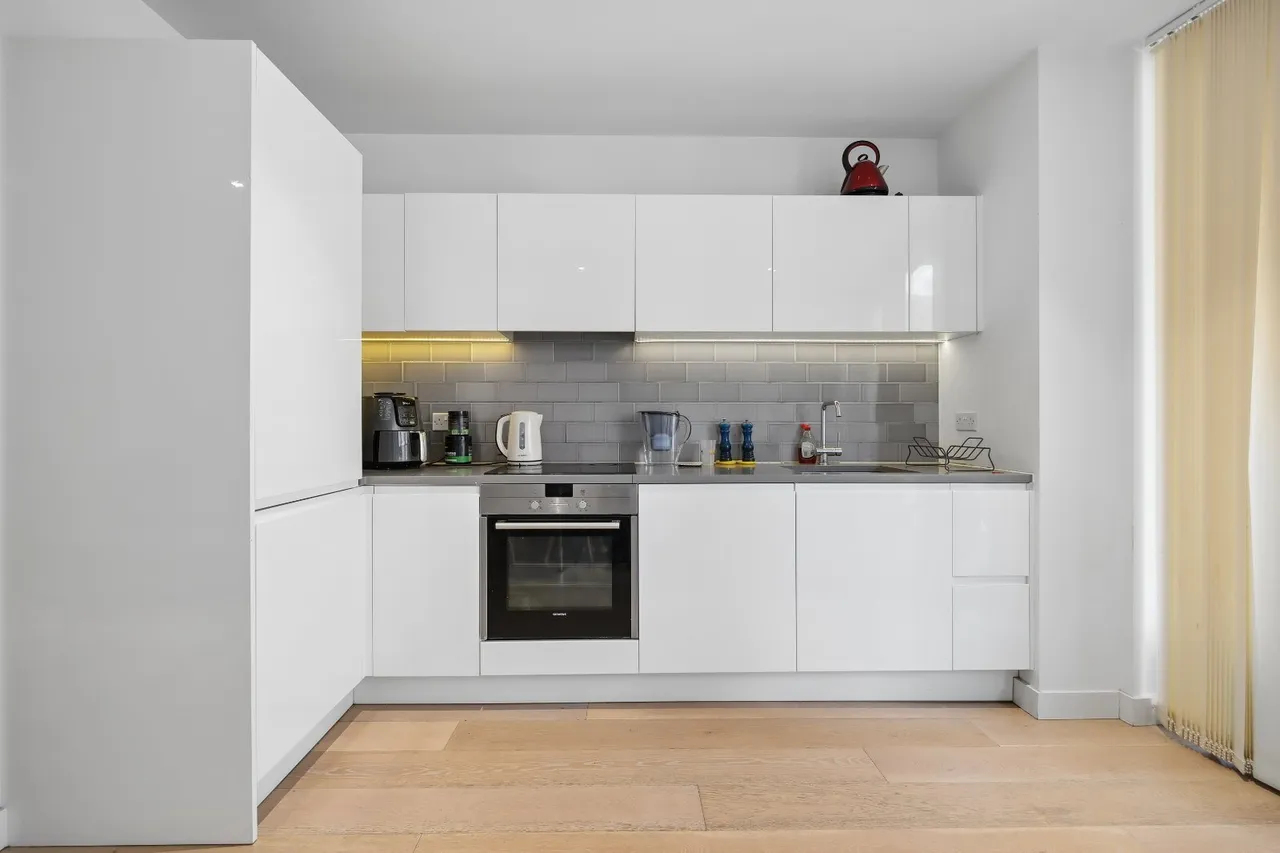 Schooner Road, London, E16, photo 4