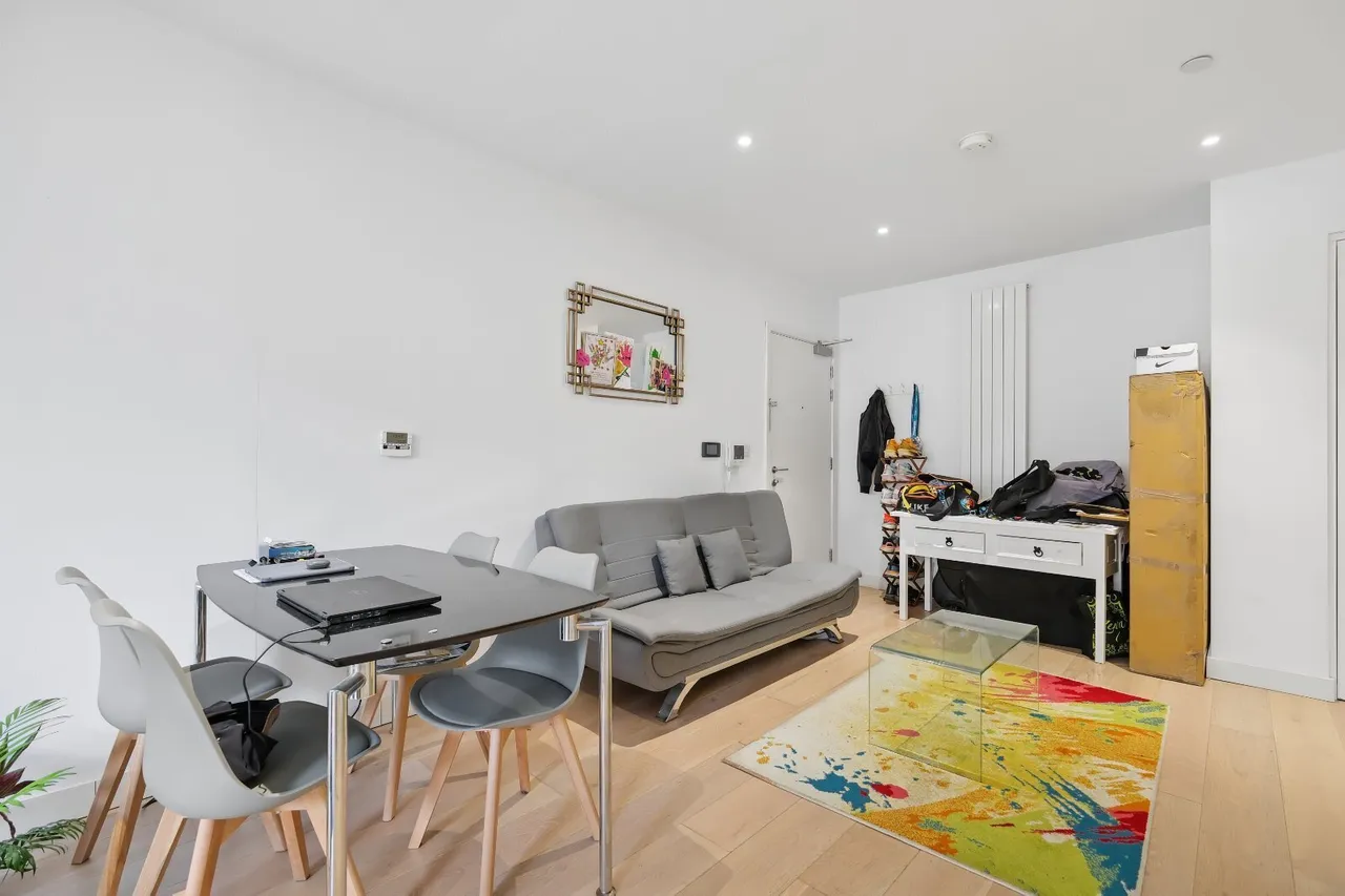 Schooner Road, London, E16, photo 3