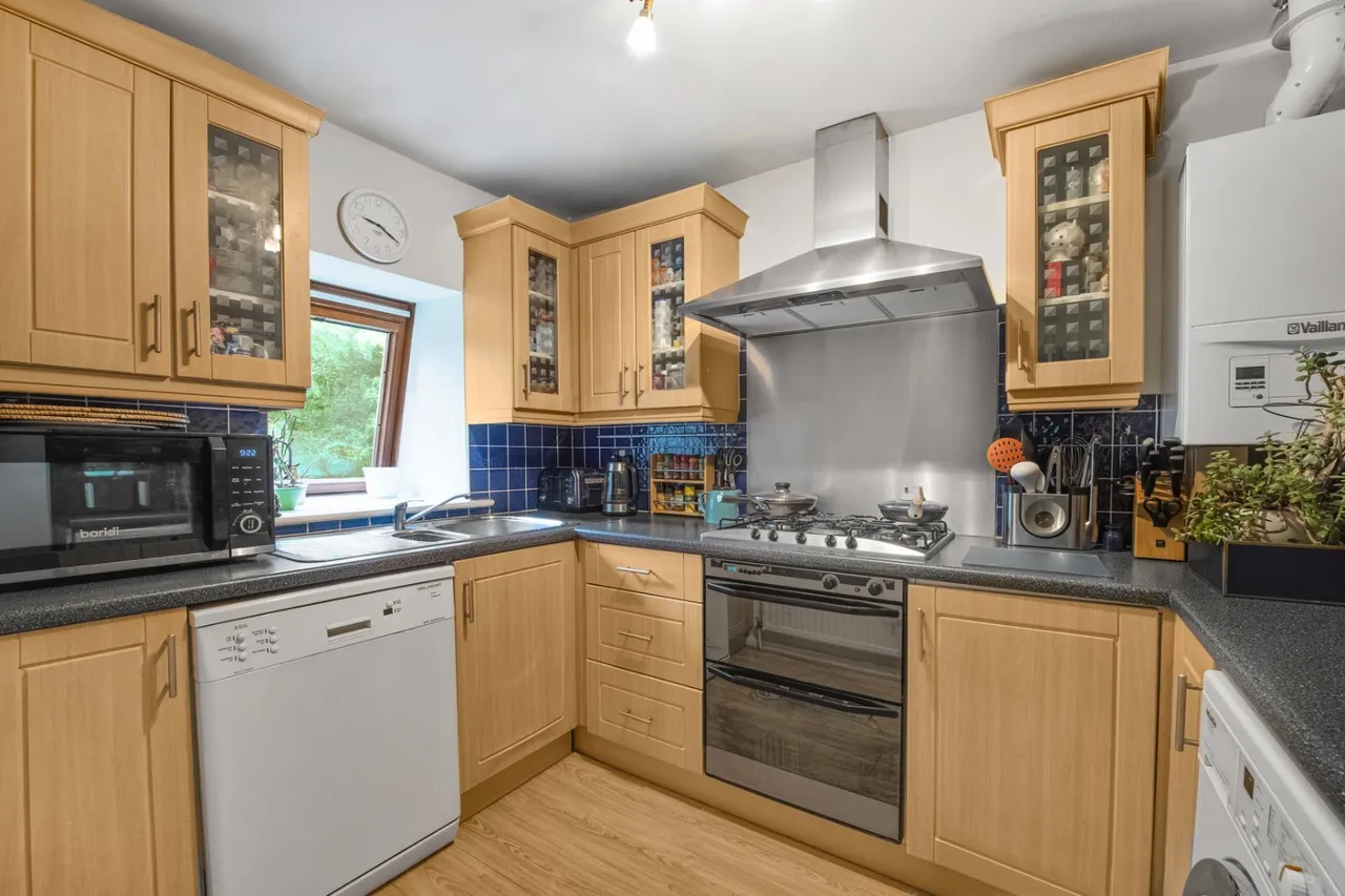 Trinity Road, London, SW18, photo 6