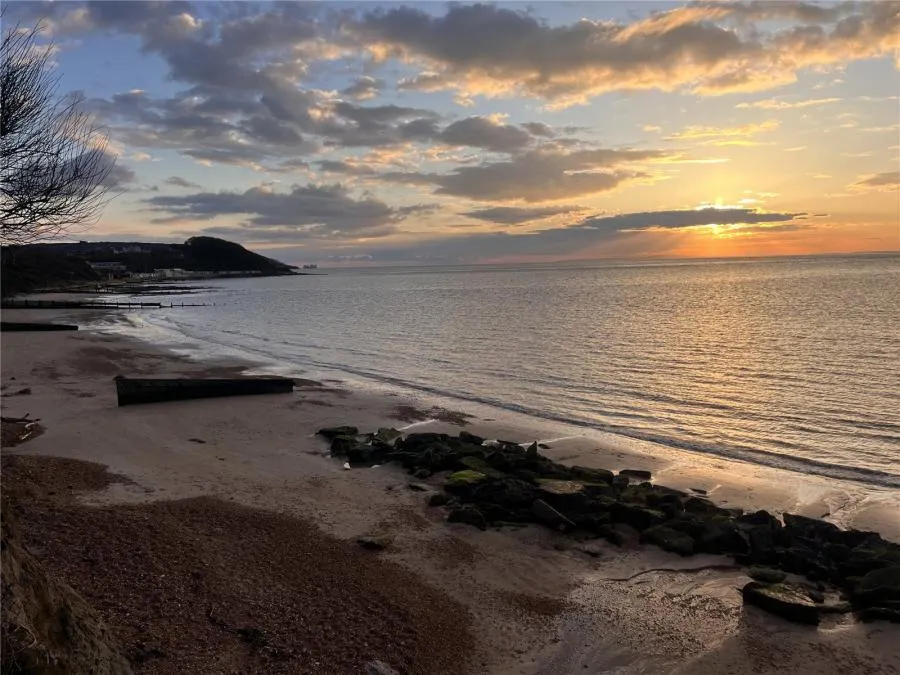 Fort Warden Road, Totland Bay, PO39, photo 12