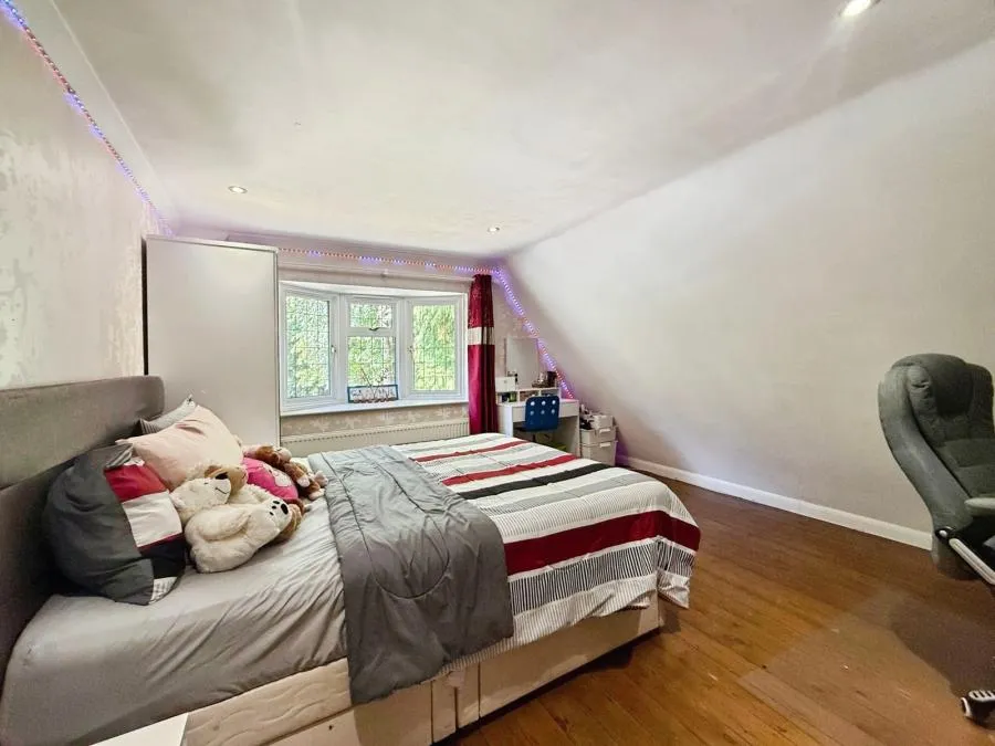 Lower Wokingham Road, Crowthorne, RG45, photo 20