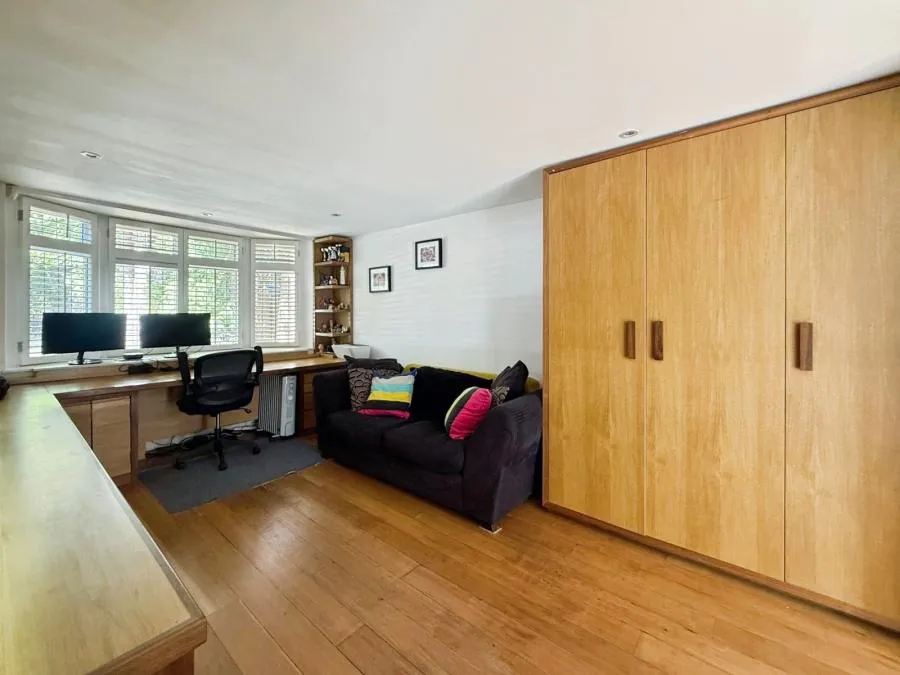 Lower Wokingham Road, Crowthorne, RG45, photo 14