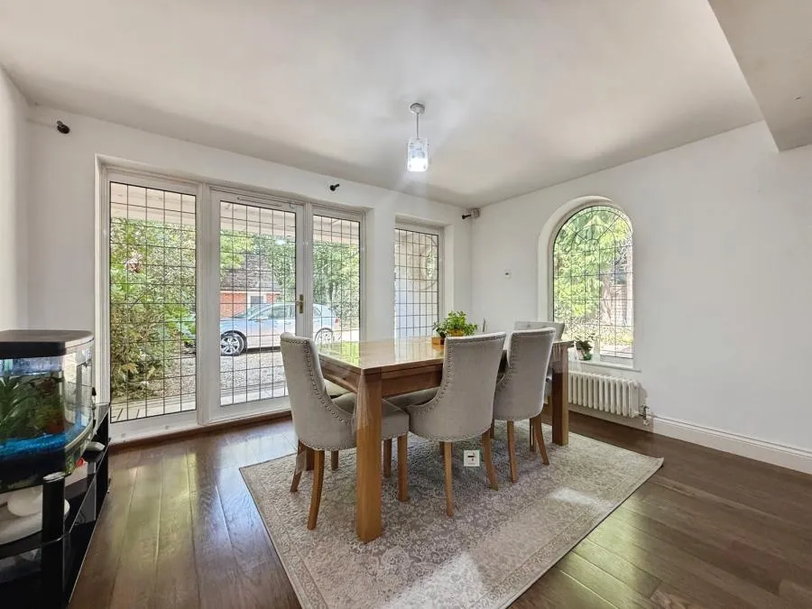 Lower Wokingham Road, Crowthorne, RG45, photo 10