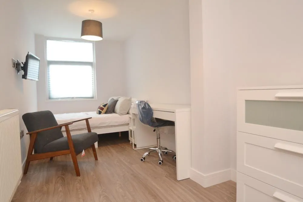 Moseley Road, Fallowfield, M14, photo 16