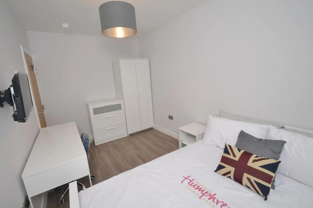 Moseley Road, Fallowfield, M14, photo 12
