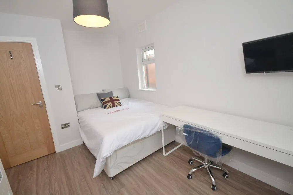Moseley Road, Fallowfield, M14, photo 13