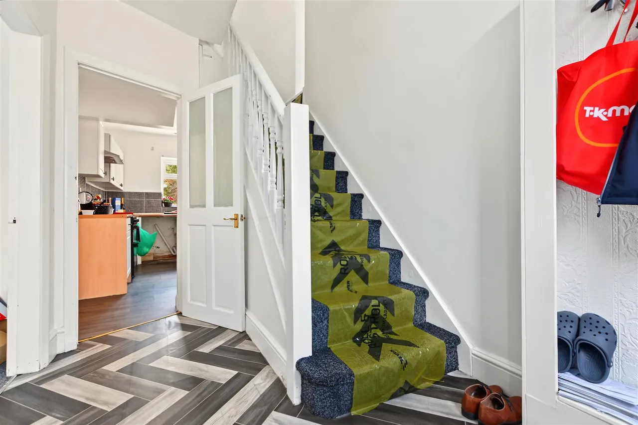 Cator Lane, Chilwell, NG9, photo 9