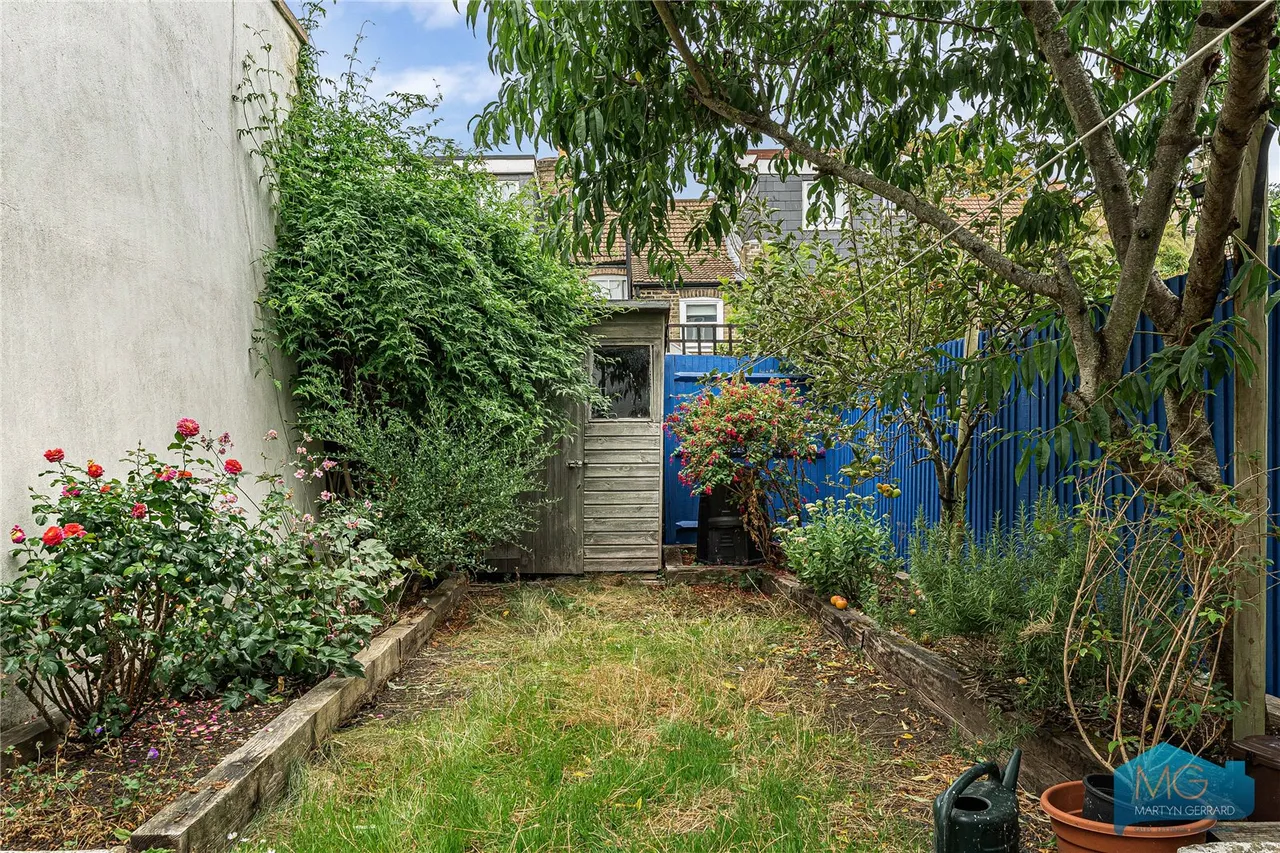 Brackenbury Road, London, N2, photo 5