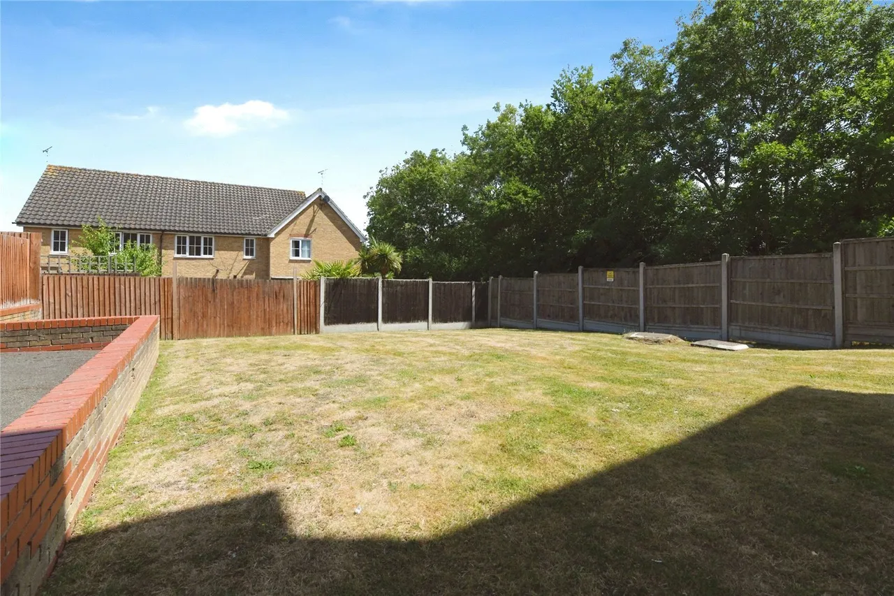 Czarina Rise, Basildon, Essex, SS15, photo 14