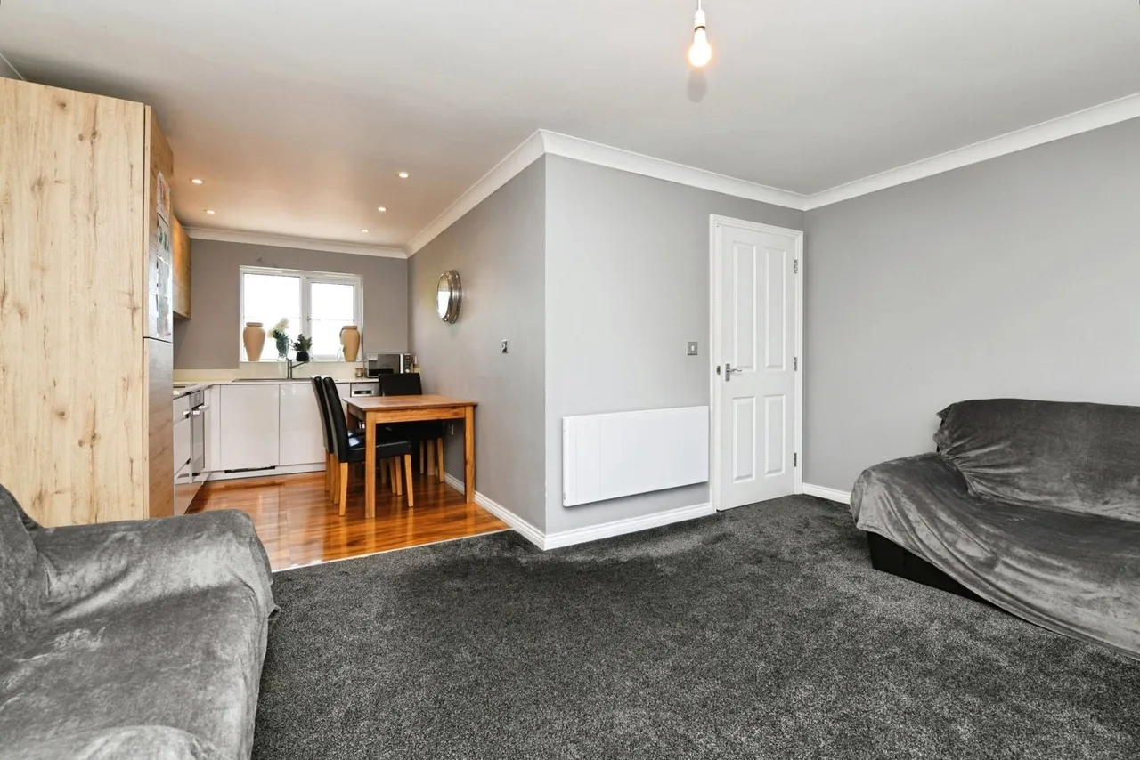 Czarina Rise, Basildon, Essex, SS15, photo 7