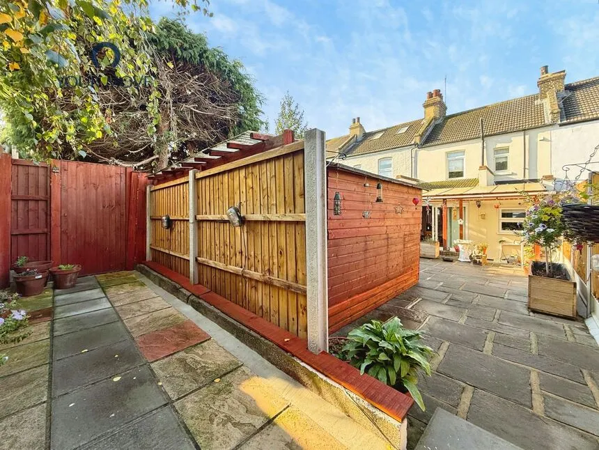Acacia Road, Greenhithe, DA9, photo 16