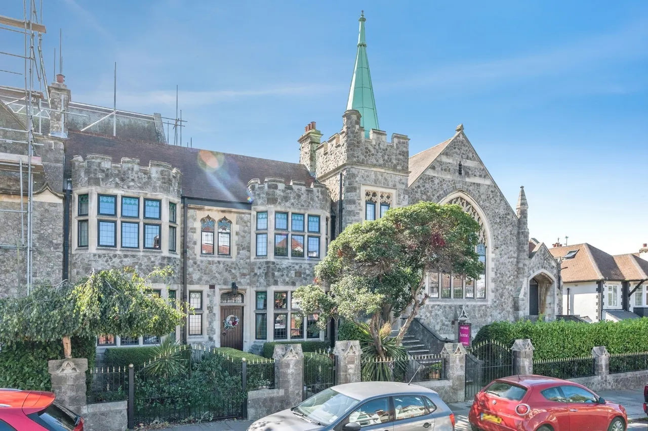 2 bed flat for sale, Kings Road, Westcliff-on-Sea, SS0