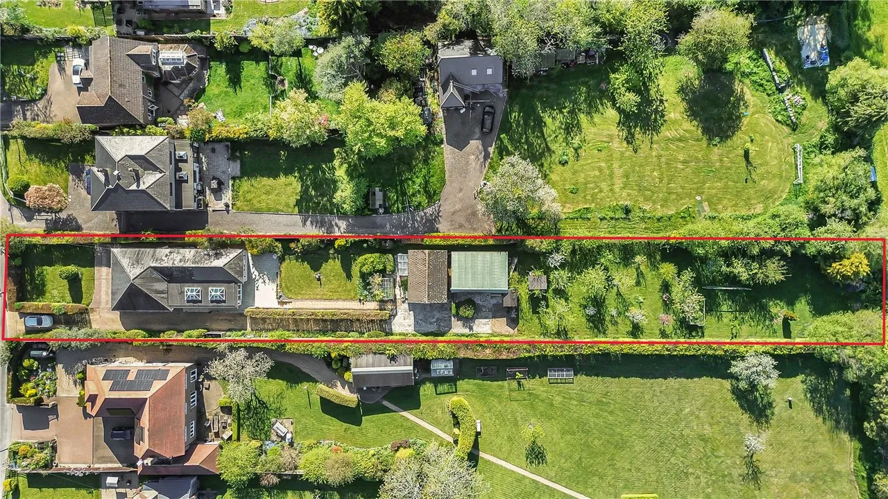 Gascoigne Lane, Ropley, SO24, photo 13