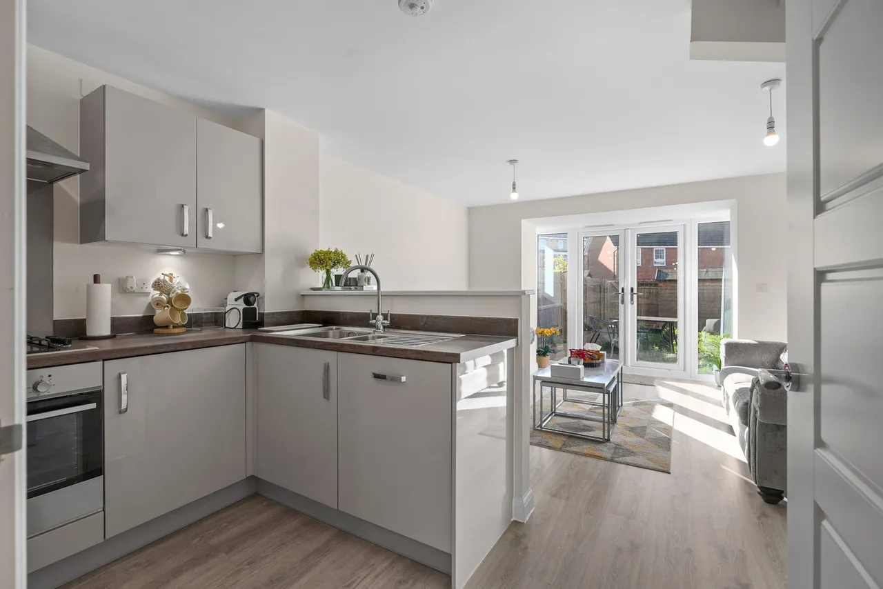 Fen Street, Brooklands, MK10, photo 3