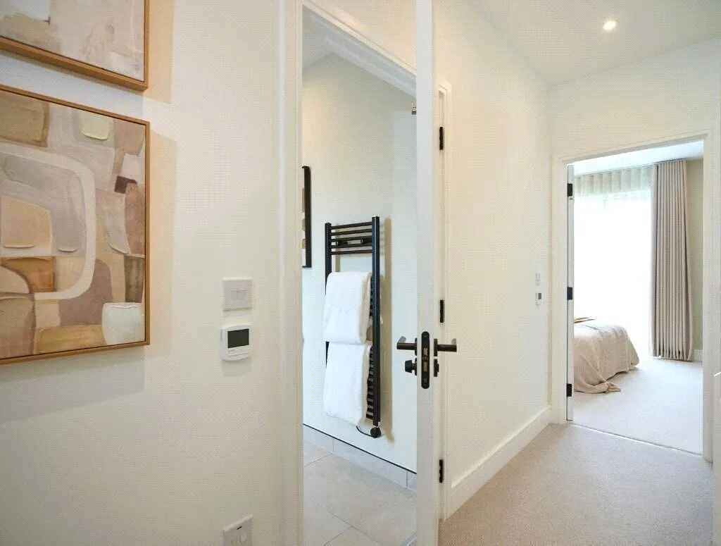Edwin Road, Twickenham, TW2, photo 11