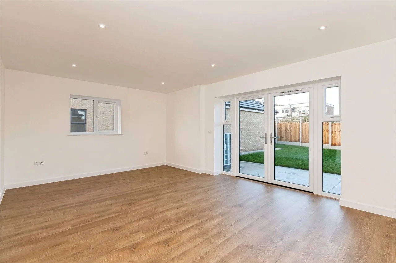 Ganels Mews, Ganels Road, Billericay, Essex, CM11, photo 3