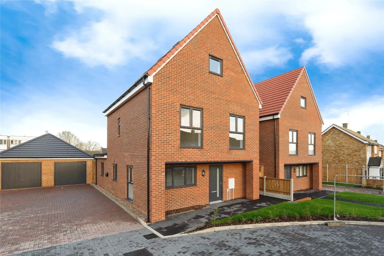 4 bed house for sale — Ganels Mews, Ganels Road, Billericay, Essex, CM11