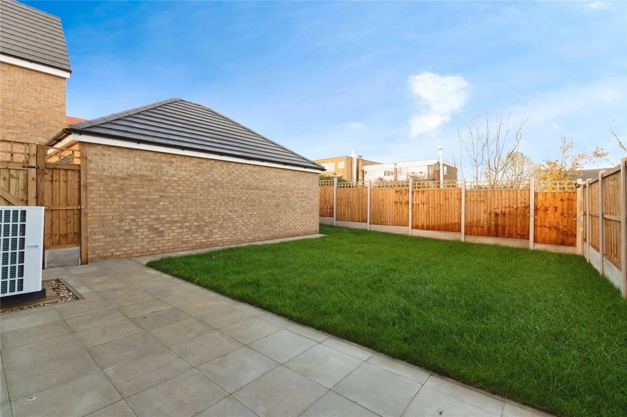 Ganels Mews, Ganels Road, Billericay, Essex, CM11, photo 24
