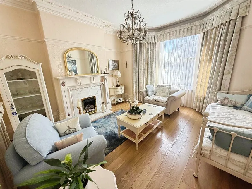 Thorne Road, Doncaster, South Yorkshire, DN2, photo 4