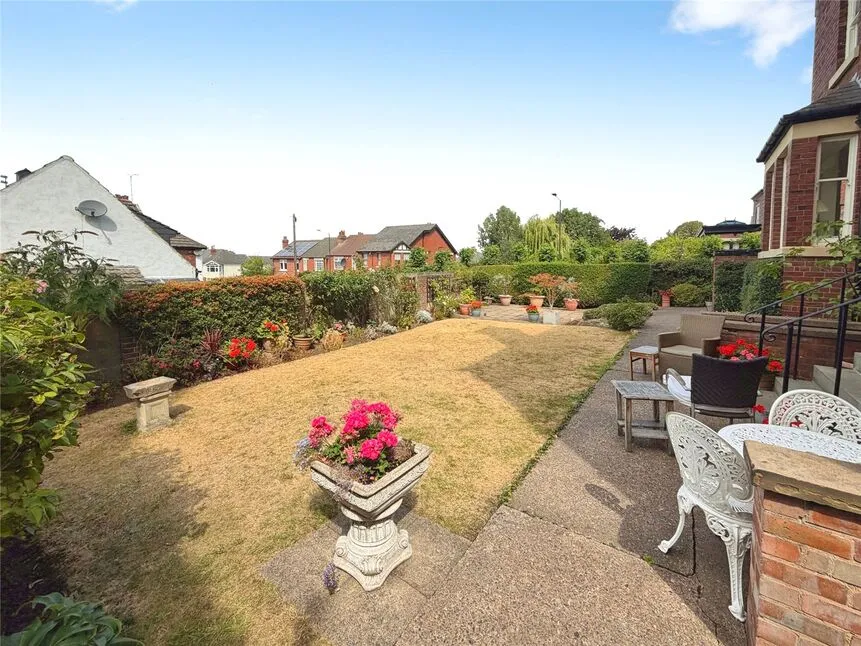 Thorne Road, Doncaster, South Yorkshire, DN2, photo 8