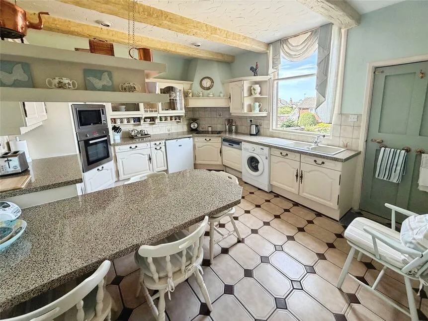 Thorne Road, Doncaster, South Yorkshire, DN2, photo 6