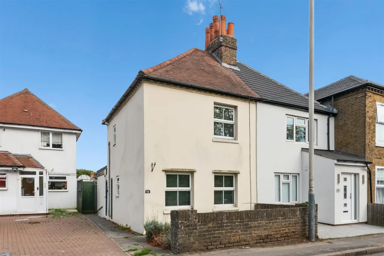 Harlington Road, Uxbridge, photo 13