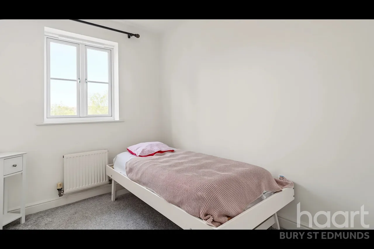 Turnstone Drive, Bury St Edmunds, IP32, photo 5