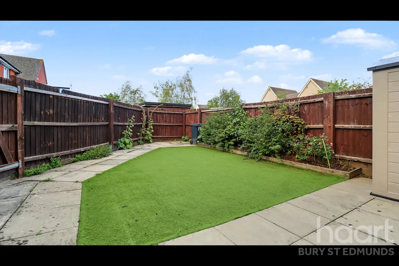 Turnstone Drive, Bury St Edmunds, IP32, photo 10