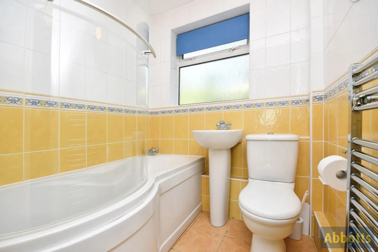 Thames Close, Rayleigh, Essex, SS6, photo 10