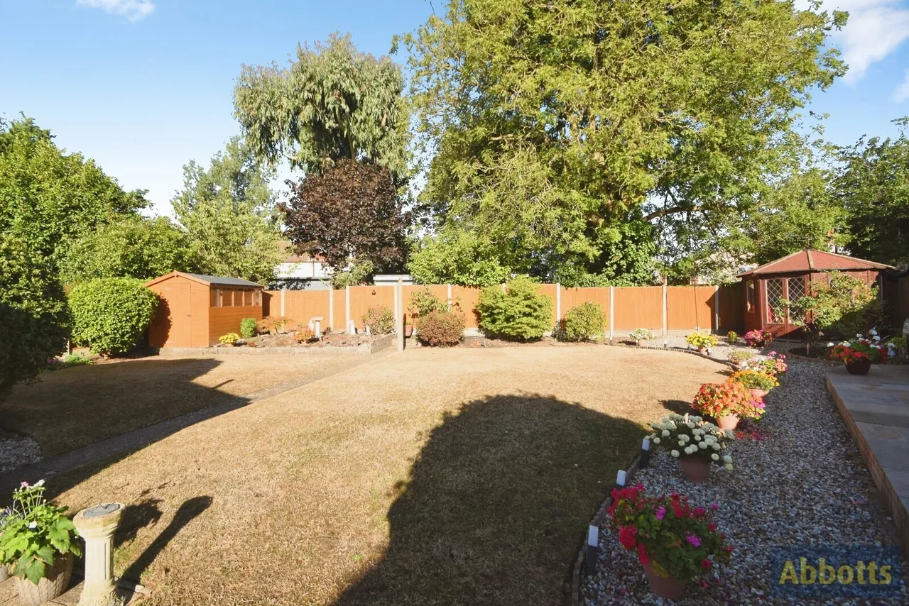 Thames Close, Rayleigh, Essex, SS6, photo 18