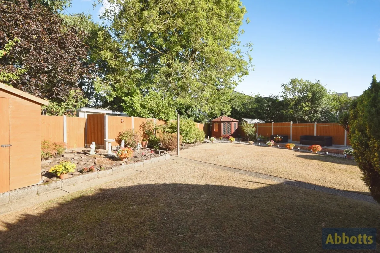 Thames Close, Rayleigh, Essex, SS6, photo 21