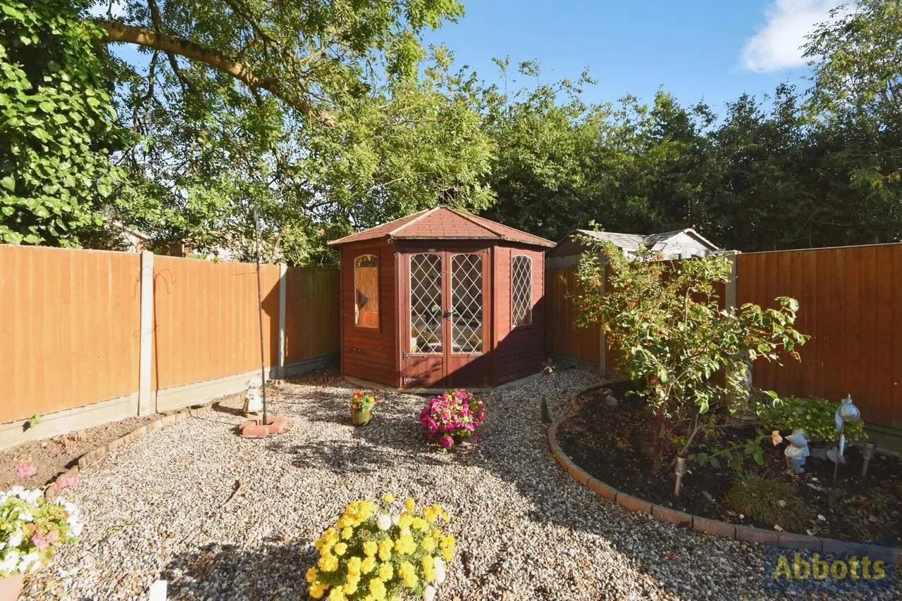 Thames Close, Rayleigh, Essex, SS6, photo 19