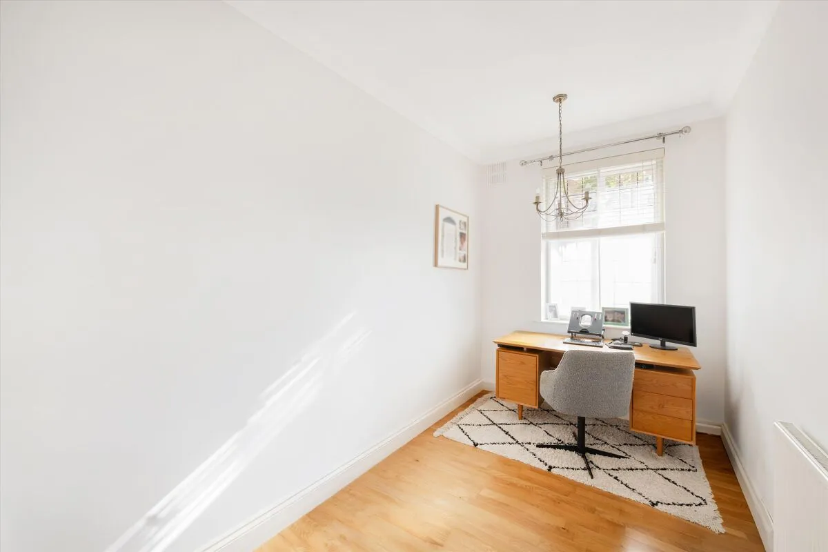 Glenmore Road, London, NW3, photo 8