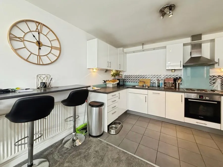 Napier Road, Crowthorne, RG45, photo 2