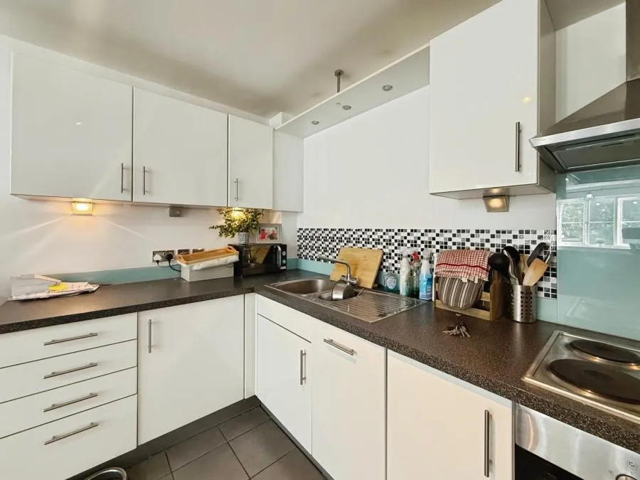 Napier Road, Crowthorne, RG45, photo 9