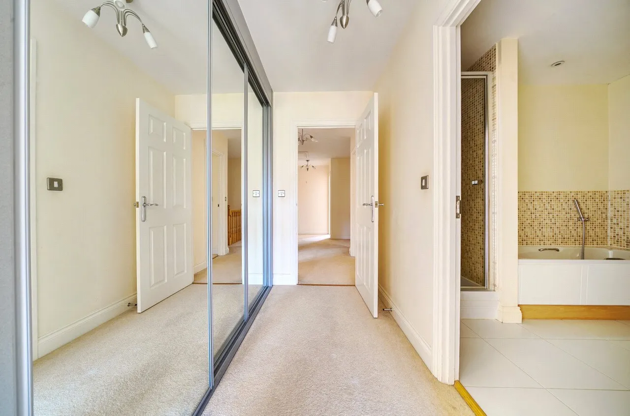 Knox Road, Guildford, GU2, photo 8