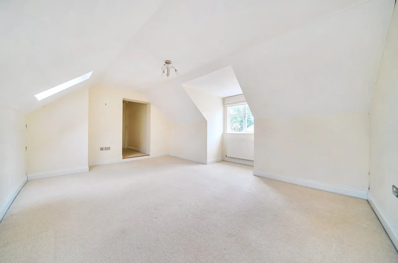 Knox Road, Guildford, GU2, photo 13