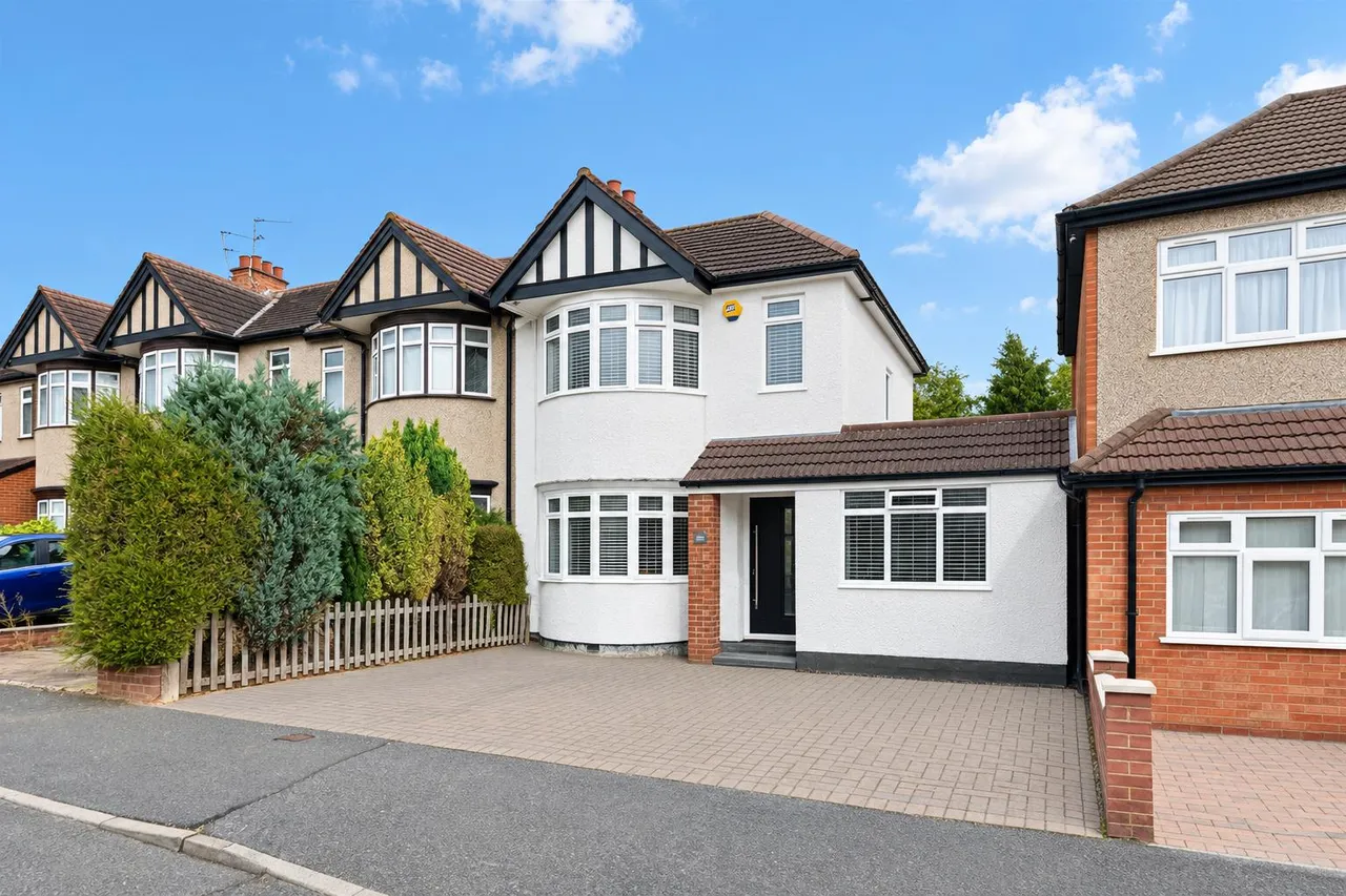 Beverley Road, Ruislip, photo 15