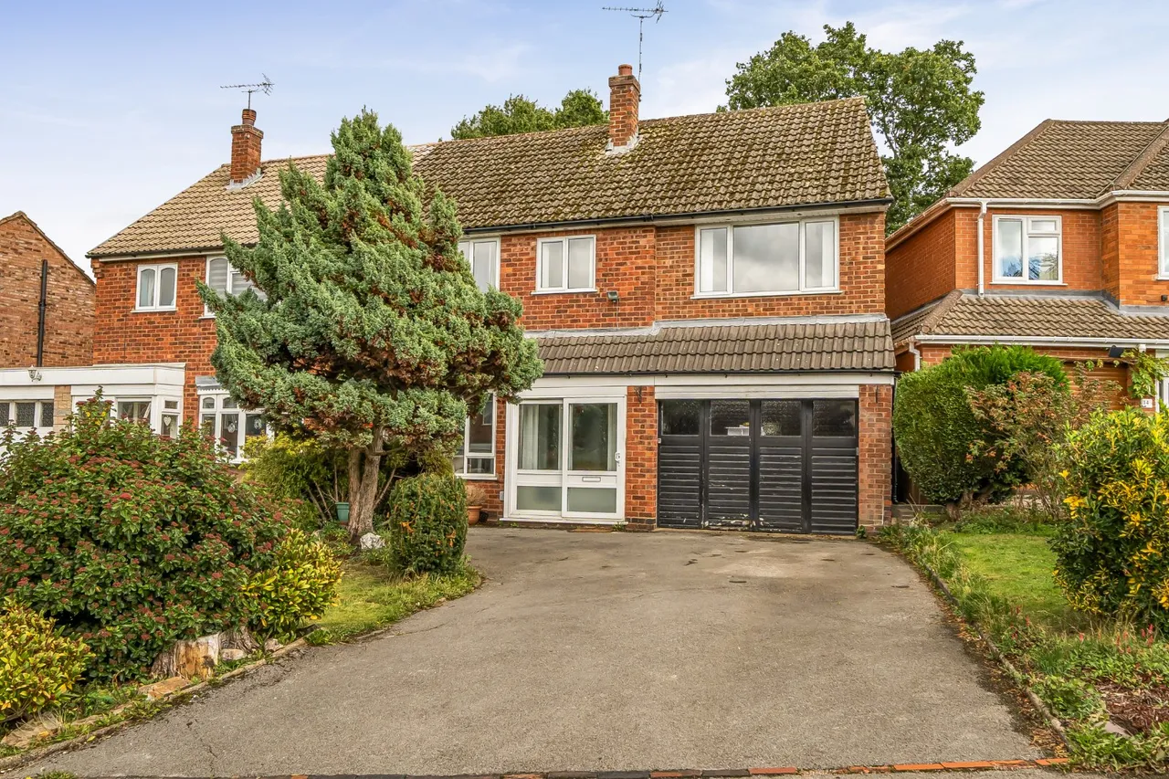 4 bed house for sale, Featherstone Crescent, Shirley, B90